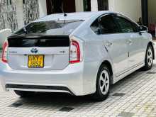 https://riyasewana.com/uploads/toyota-prius-2013-1811172812734.jpg
