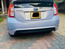 https://riyasewana.com/uploads/toyota-prius-2013-1818092412432.jpg