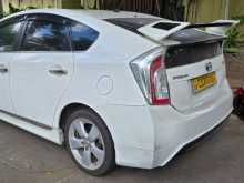 https://riyasewana.com/uploads/toyota-prius-2013-1913022912633.jpg