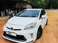 https://riyasewana.com/uploads/toyota-prius-2013-2012144112022.jpg