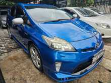 Toyota Prius S Touring 2013 Car