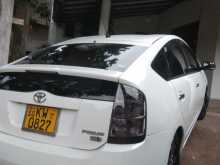 https://riyasewana.com/uploads/toyota-prius-2013-307191812092.jpg