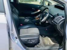 https://riyasewana.com/uploads/toyota-prius-2013-321161512024.jpg
