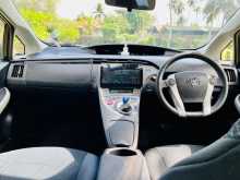 https://riyasewana.com/uploads/toyota-prius-2013-511422312114.jpg