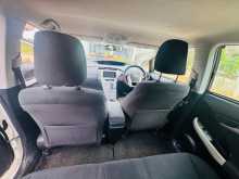 https://riyasewana.com/uploads/toyota-prius-2013-511511712184.jpg