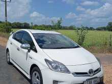 https://riyasewana.com/uploads/toyota-prius-201331144722.jpg