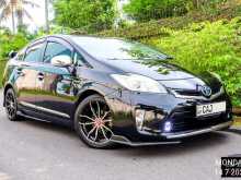 https://riyasewana.com/uploads/toyota-prius-2014-1513185712464.jpg