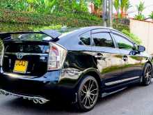 https://riyasewana.com/uploads/toyota-prius-2014-1513185712843.jpg
