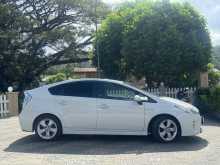 https://riyasewana.com/uploads/toyota-prius-2014-2014-1910424812672.jpg