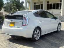 https://riyasewana.com/uploads/toyota-prius-2014-2014-1910424812843.jpg