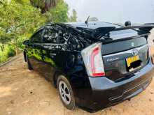 https://riyasewana.com/uploads/toyota-prius-2014-237284112343.jpg