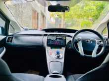 https://riyasewana.com/uploads/toyota-prius-2014-76570712394.jpg