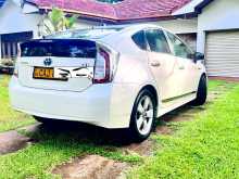 https://riyasewana.com/uploads/toyota-prius-2015-2123111512542.jpg