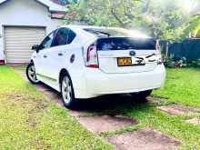 https://riyasewana.com/uploads/toyota-prius-2015-2123111512874.jpg