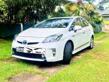 https://riyasewana.com/uploads/toyota-prius-2015-2123111512963.jpg