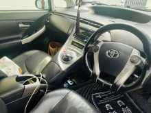 https://riyasewana.com/uploads/toyota-prius-2015-2612322912704.jpg