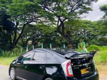 https://riyasewana.com/uploads/toyota-prius-2015-2715400812383.jpg