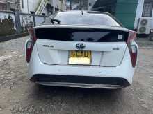 https://riyasewana.com/uploads/toyota-prius-2016-77143212313.jpg