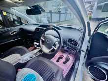 https://riyasewana.com/uploads/toyota-prius-2016-77143212594.jpg