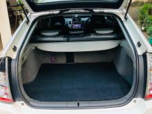 https://riyasewana.com/uploads/toyota-prius-2017150717595.jpg