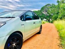 https://riyasewana.com/uploads/toyota-prius-20w-317362017943.jpg