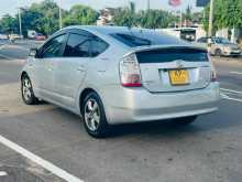 https://riyasewana.com/uploads/toyota-prius-211141822363.jpg