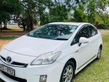 https://riyasewana.com/uploads/toyota-prius-2117014124812.jpg