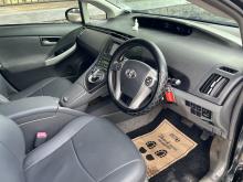 https://riyasewana.com/uploads/toyota-prius-212565517295.jpg