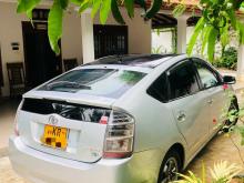 https://riyasewana.com/uploads/toyota-prius-217145617956.jpg