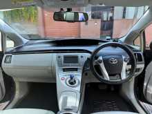 https://riyasewana.com/uploads/toyota-prius-2175111644.jpg