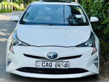 https://riyasewana.com/uploads/toyota-prius-219244722952.jpg