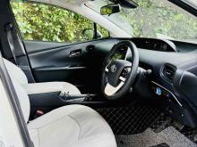 https://riyasewana.com/uploads/toyota-prius-219255424221.jpg