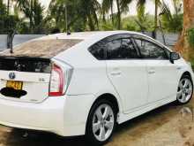 https://riyasewana.com/uploads/toyota-prius-22045074453.jpg