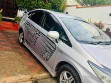 https://riyasewana.com/uploads/toyota-prius-2218283122032.jpg