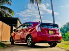 https://riyasewana.com/uploads/toyota-prius-221903484312.jpg