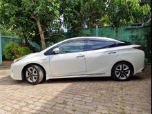 https://riyasewana.com/uploads/toyota-prius-2223195517593.jpg