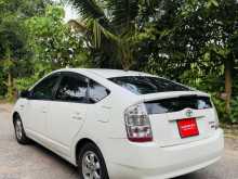 https://riyasewana.com/uploads/toyota-prius-22255434423.jpg