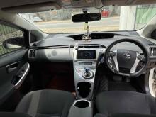 https://riyasewana.com/uploads/toyota-prius-239010024973.jpg