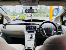 https://riyasewana.com/uploads/toyota-prius-2411231117885.jpg