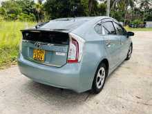 https://riyasewana.com/uploads/toyota-prius-2412413722382.jpg