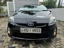 https://riyasewana.com/uploads/toyota-prius-2419122522772.jpg