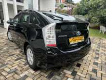 https://riyasewana.com/uploads/toyota-prius-2419122622513.jpg