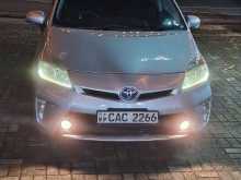 Toyota PRIUS 2012 Car