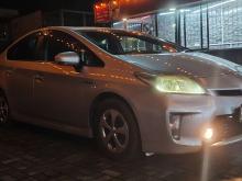 https://riyasewana.com/uploads/toyota-prius-251306576322.jpg