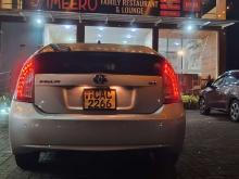 https://riyasewana.com/uploads/toyota-prius-251306576406.jpg