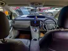 https://riyasewana.com/uploads/toyota-prius-2613303513.jpg
