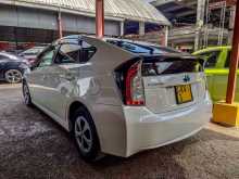 https://riyasewana.com/uploads/toyota-prius-26133035354.jpg