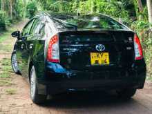 https://riyasewana.com/uploads/toyota-prius-261826404303.jpg