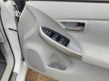 https://riyasewana.com/uploads/toyota-prius-2710002217976.jpg