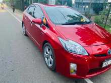 Toyota Prius S 2013 Car